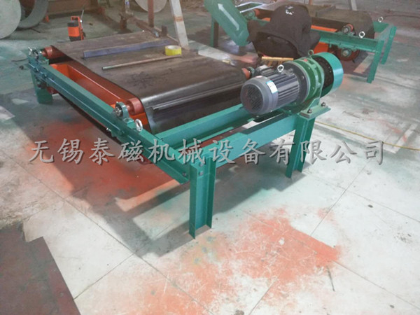永磁自卸式除铁器